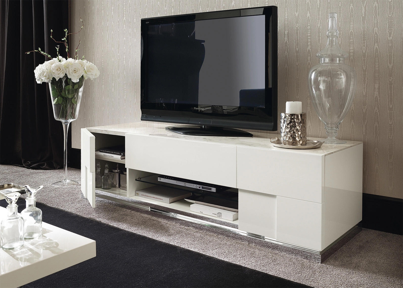 Zilli Furniture