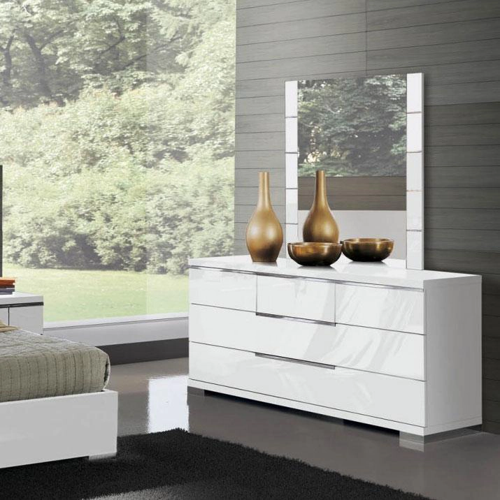 Zilli Furniture